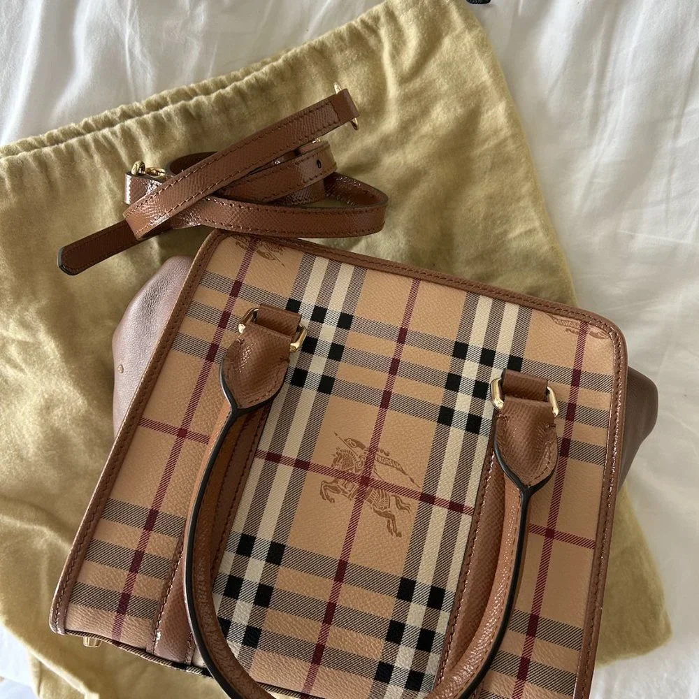 Authentic Burberry Small Haymarket Patent Dinton Tote - Picture 6 of 6